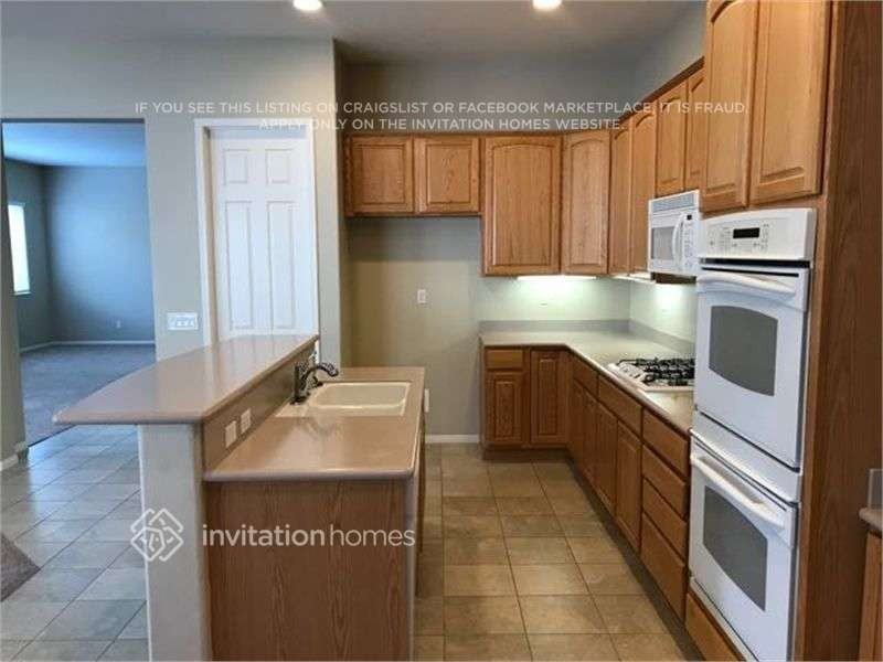 740 Copper Cir - Photo 4 of 13