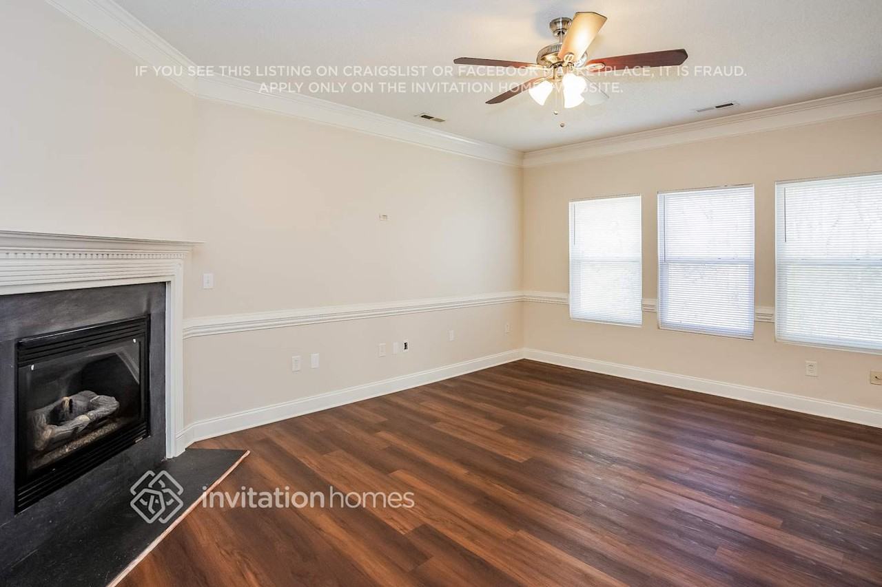 14017 Riding Hill Ave - Photo 6 of 18