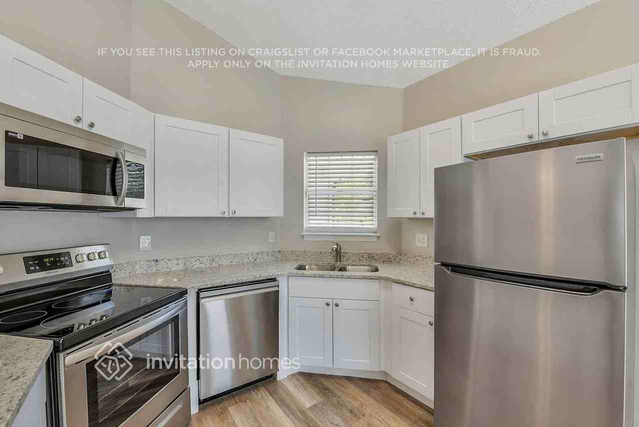 112 Heathwick Dr - Photo 6 of 20