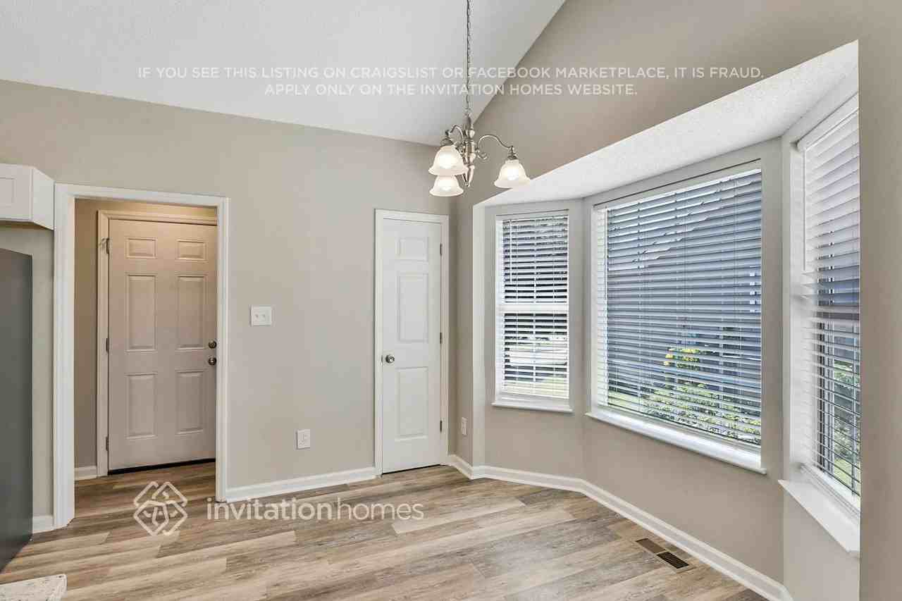 112 Heathwick Dr - Photo 7 of 20