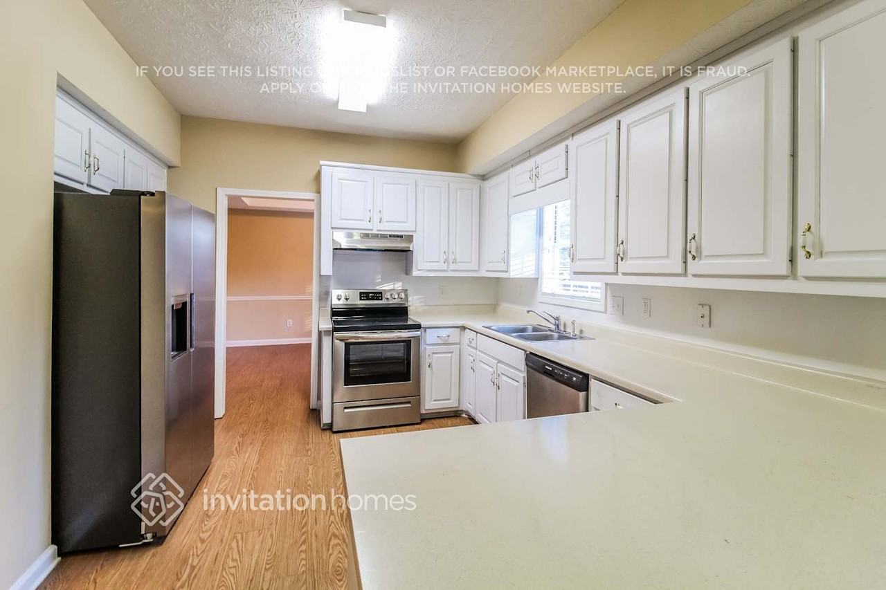 1645 Rose Pointe Dr - Photo 7 of 18