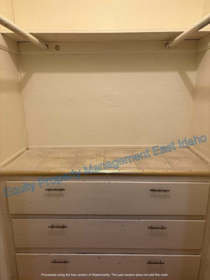 ID - 340 S Arthur Ave - LB - Photo 5 of 23