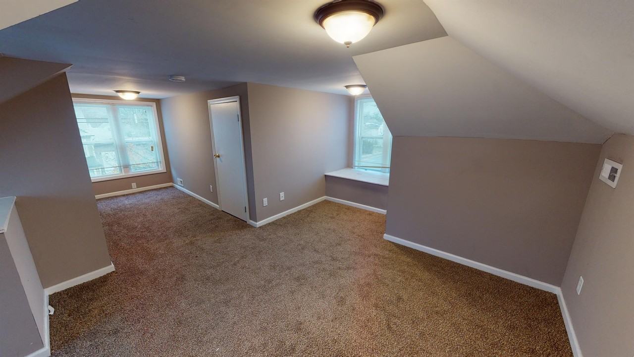 2001 Genesee St - Photo 6 of 12