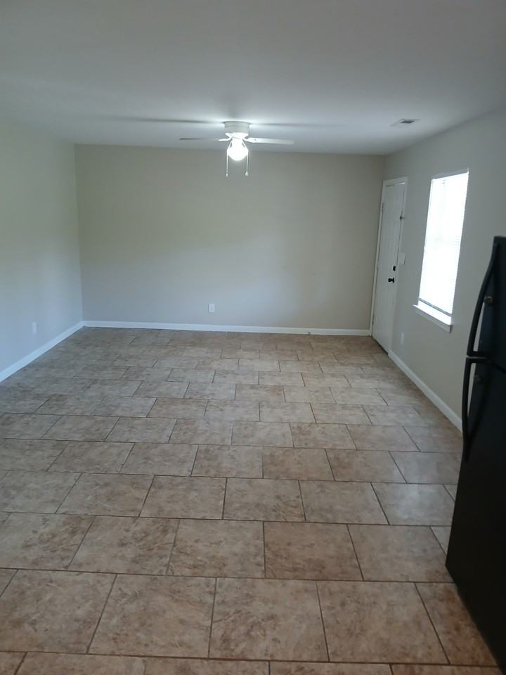 The Arbor Apts - Photo 3 of 20