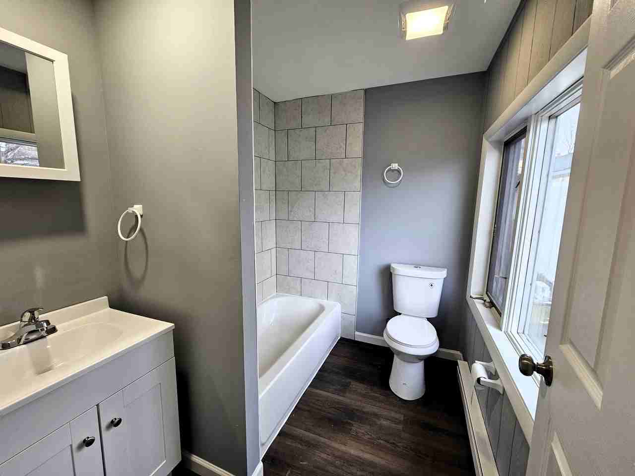 119 North River Street - Photo 3 of 7