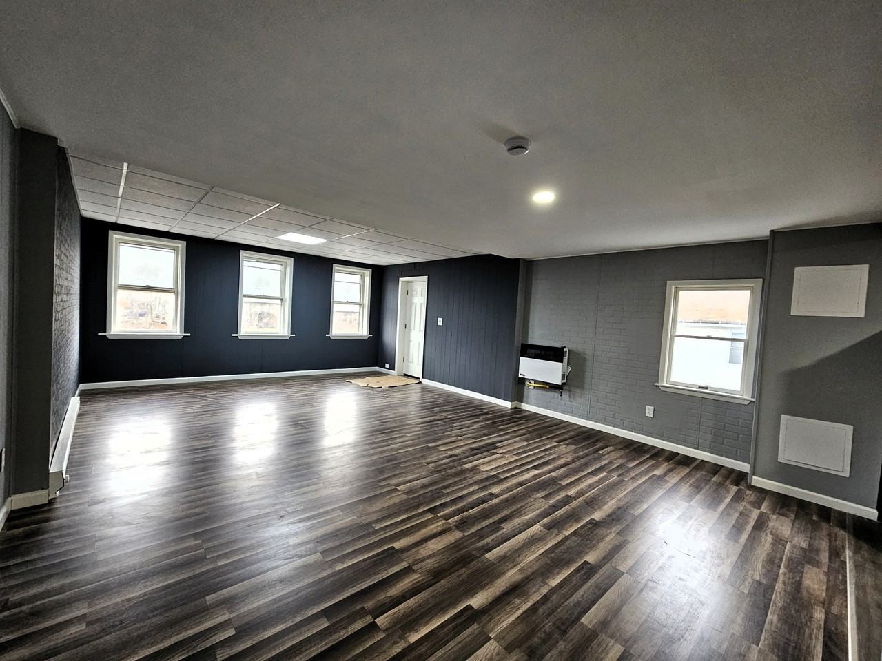 119 North River Street - Photo 5 of 7