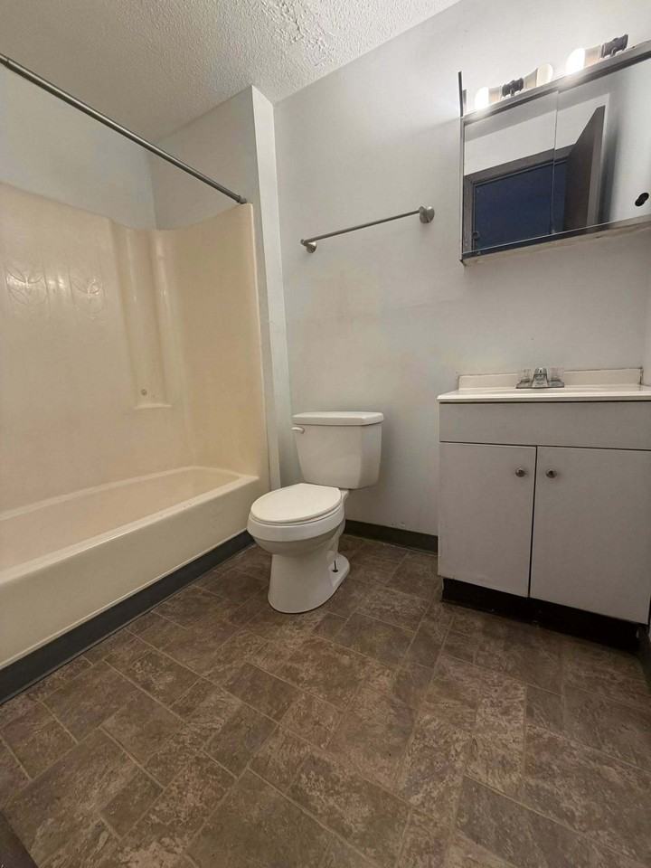 3114 East Pike - Photo 5 of 6