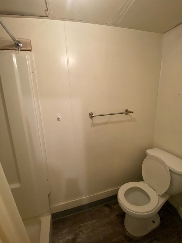 624 S 31st St - Photo 4 of 7