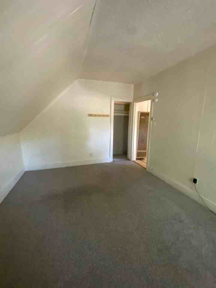 624 S 31st St - Photo 6 of 7