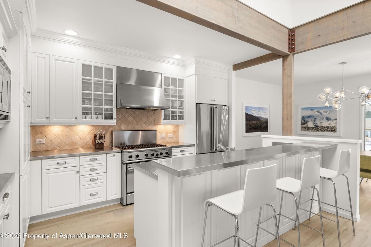 55 Overlook Dr - Photo 3 of 26