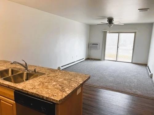 1205 6th Street Southeast - Photo 7 of 23