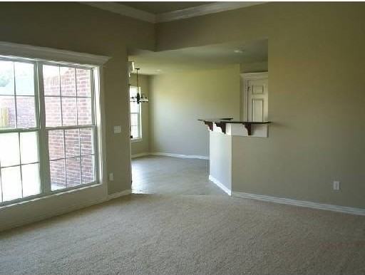 1310 W Gum St - Photo 2 of 9