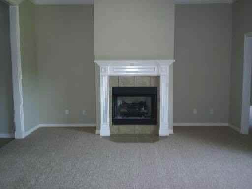 1310 W Gum St - Photo 3 of 9