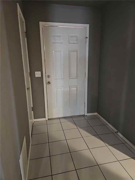 405 E Mimosa Pl - Photo 4 of 17