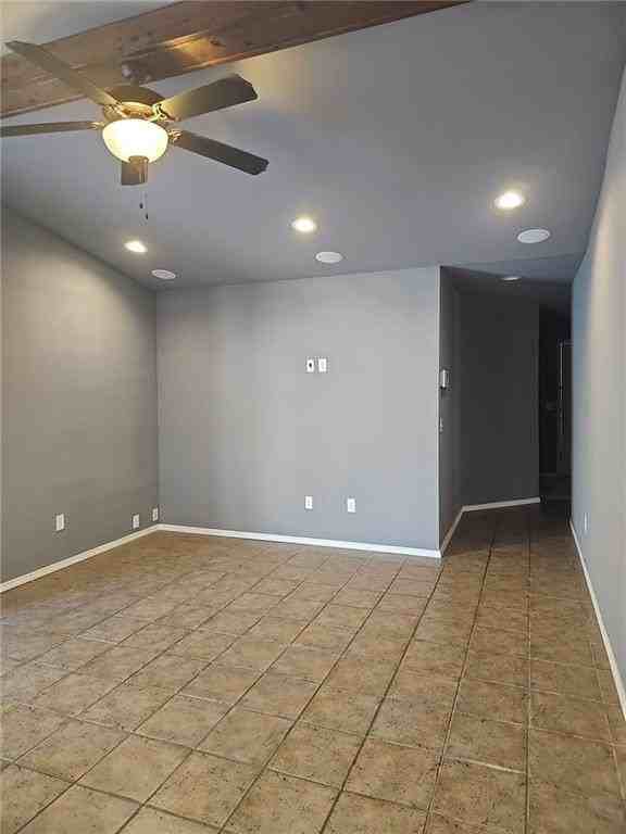 405 E Mimosa Pl - Photo 7 of 17