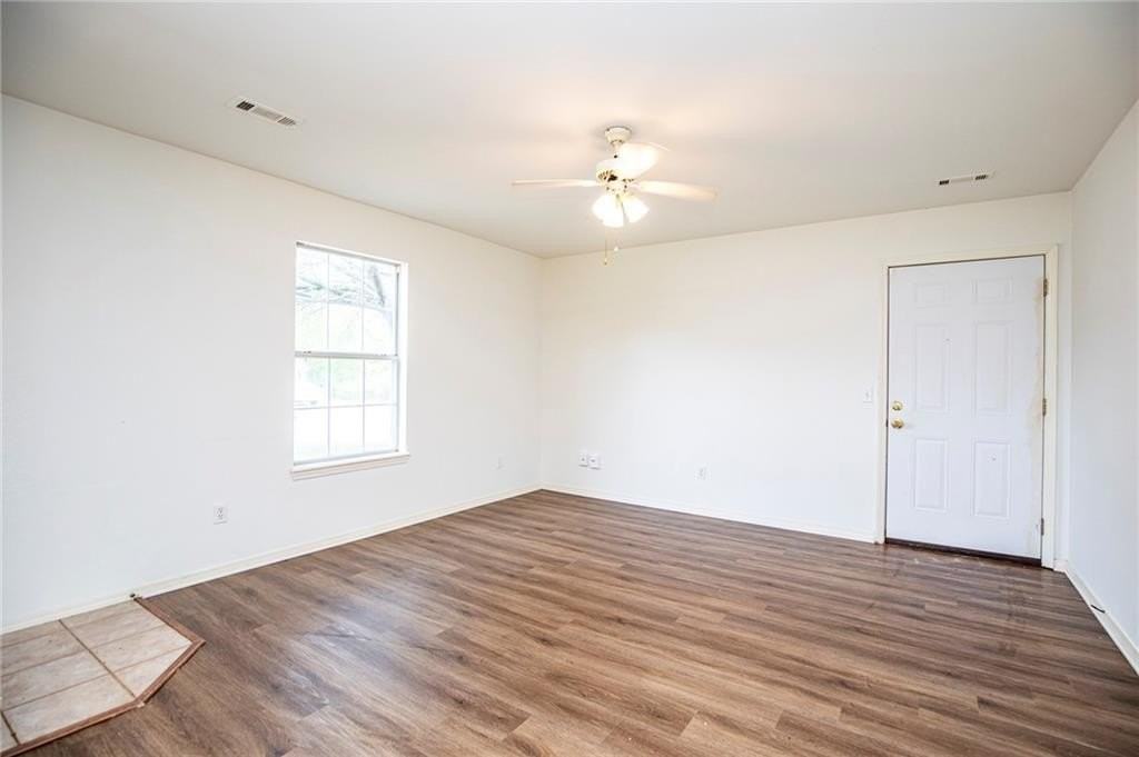 2516 W Ash St - Photo 5 of 16