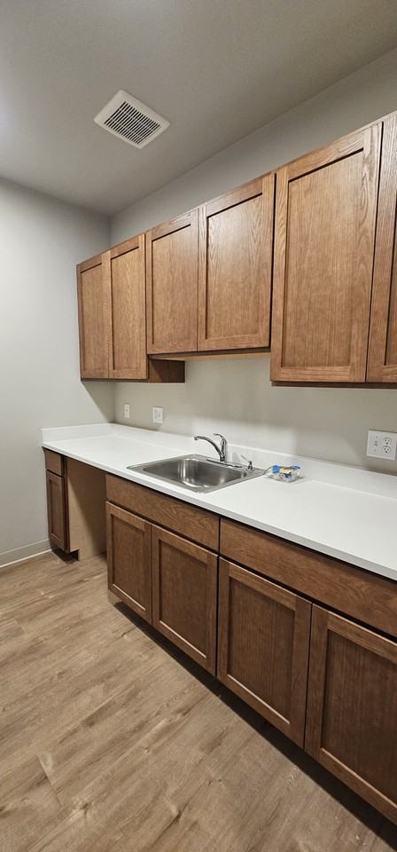 MT1209-B308 - Photo 6 of 32