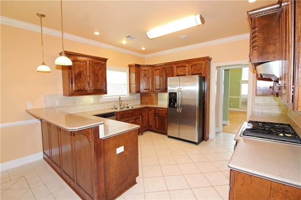 607 Se Jamaica Dr - Photo 6 of 13