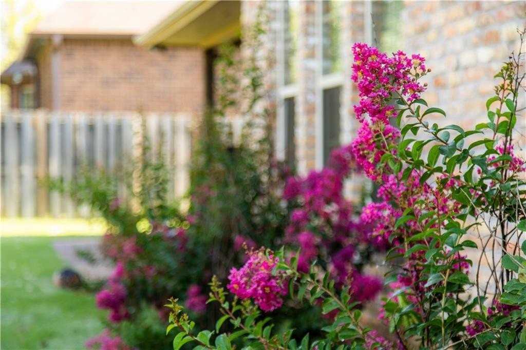 3778 Prince Philipe St - Photo 4 of 42