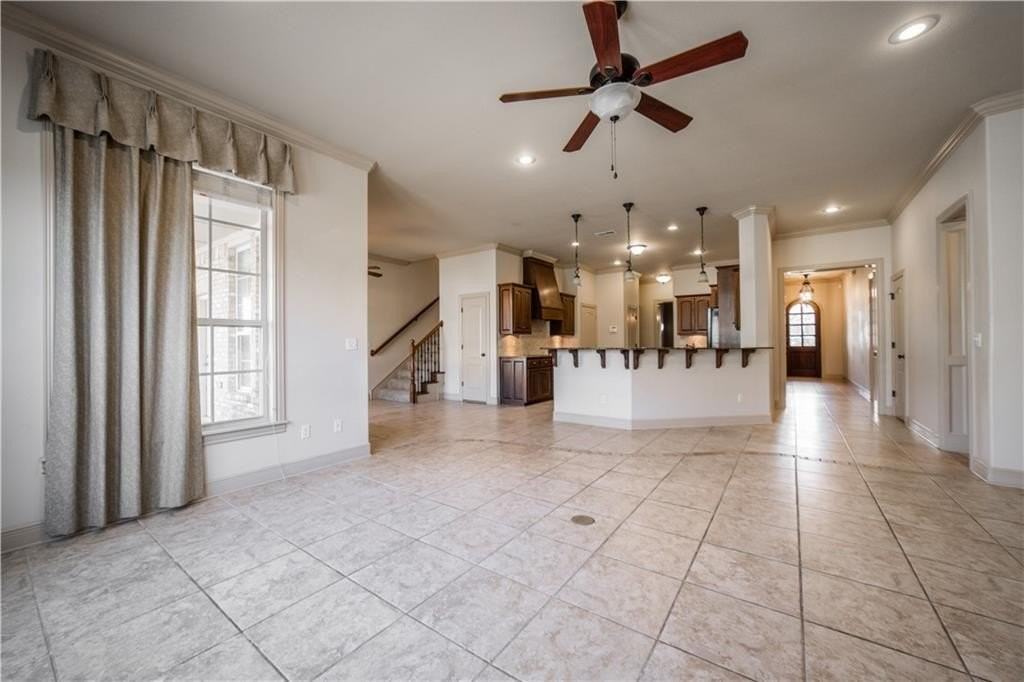 3778 Prince Philipe St - Photo 5 of 42