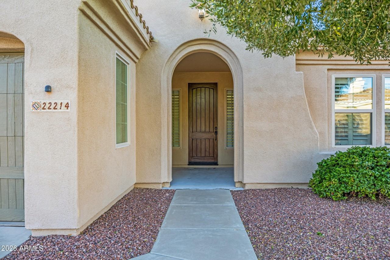 22214 N Las Positas Dr - Photo 3 of 36