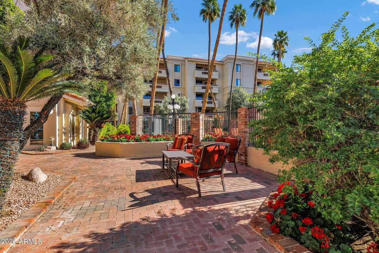 4200 N Miller Rd Unit 321 #321 - Photo 5 of 41