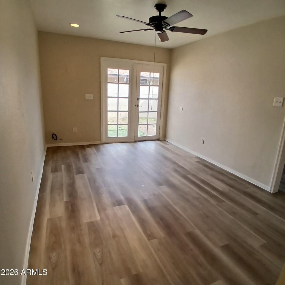 1216 W Purdue Ave Apt 3 #3 - Photo 4 of 14