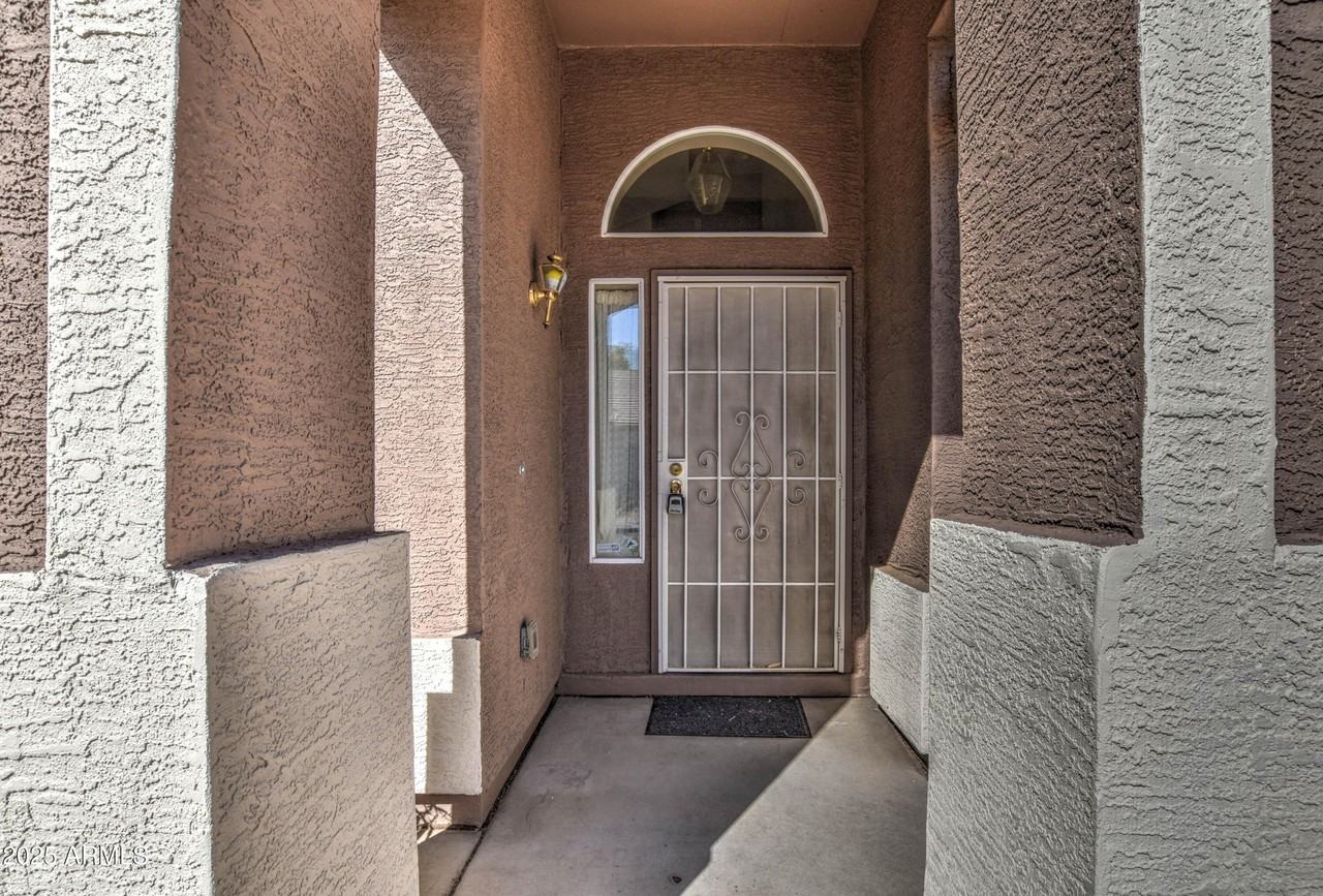 6660 E Riverdale St - Photo 5 of 50