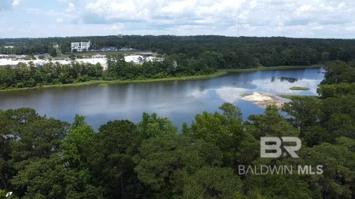 31 Lake Shore Dr - Photo 3 of 24