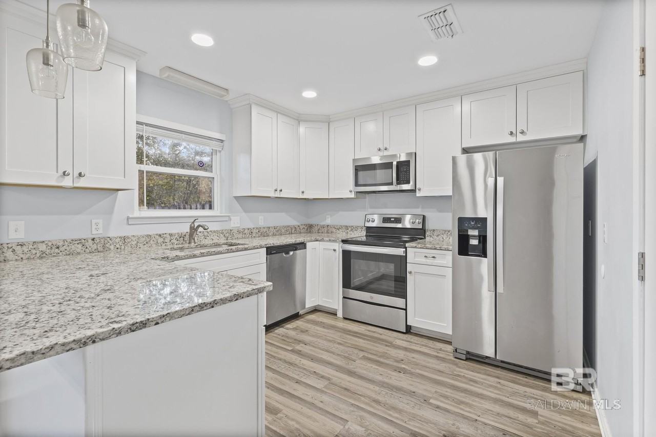 5907 Windham Ct - Photo 6 of 19