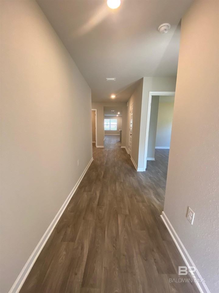 270 Preston Way - Photo 5 of 34