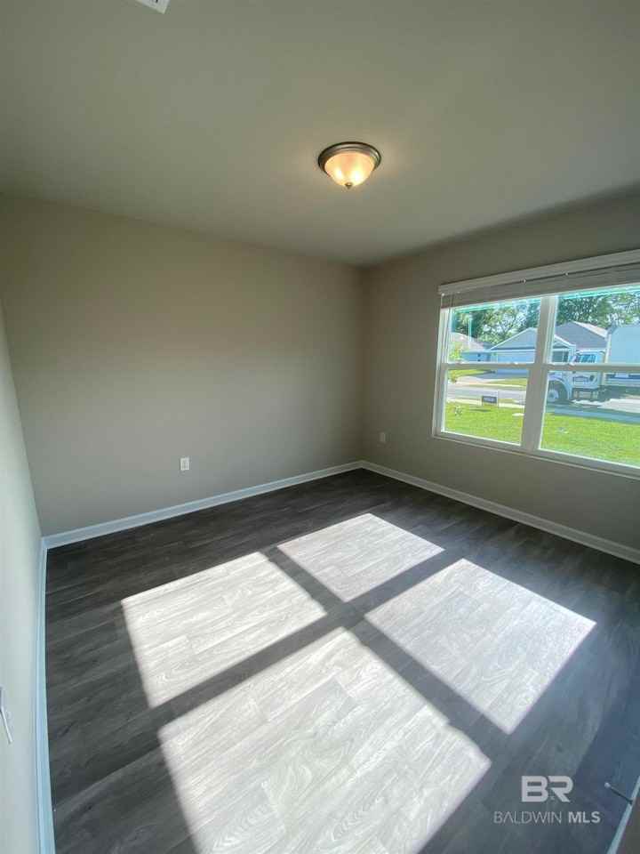 270 Preston Way - Photo 7 of 34