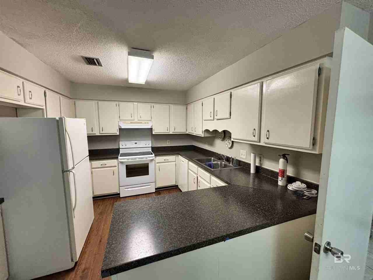 171 Montclair Loop - Photo 2 of 13