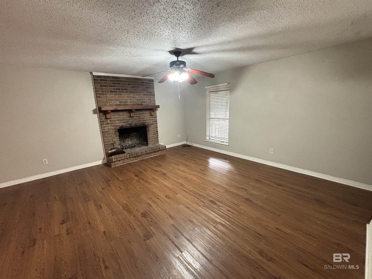 171 Montclair Loop - Photo 3 of 13