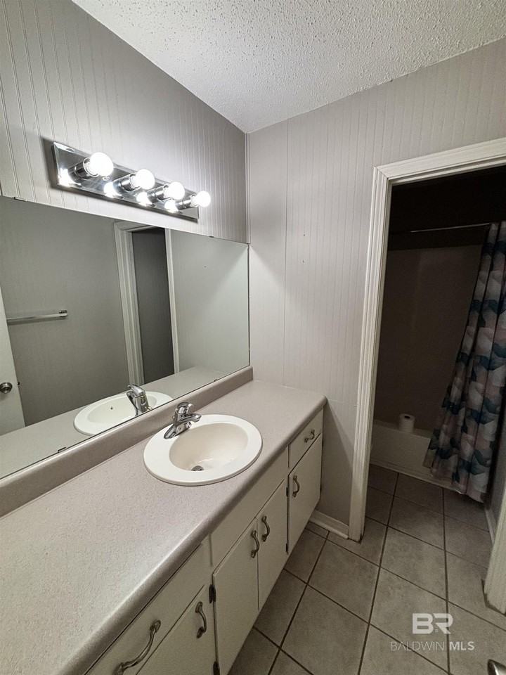 171 Montclair Loop - Photo 6 of 13