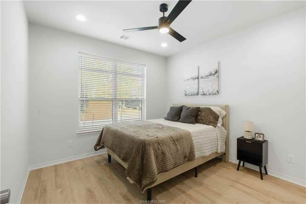 701 Turner St - Photo 5 of 17