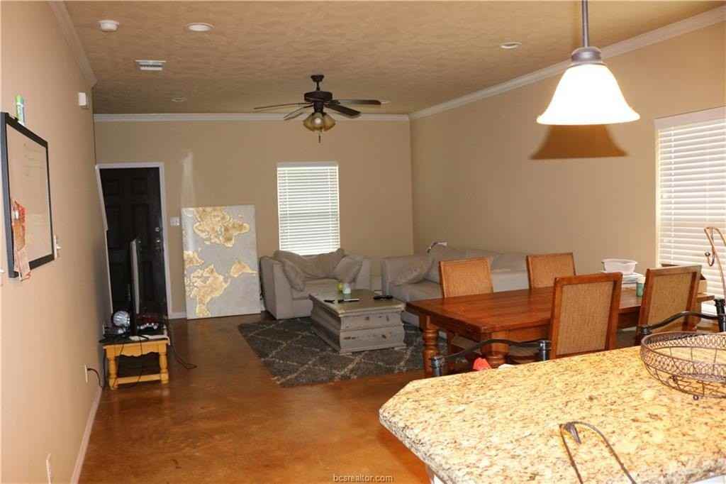 3419 Cullen Trl - Photo 6 of 8