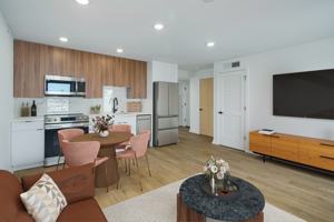 featured image of 640 Moore St