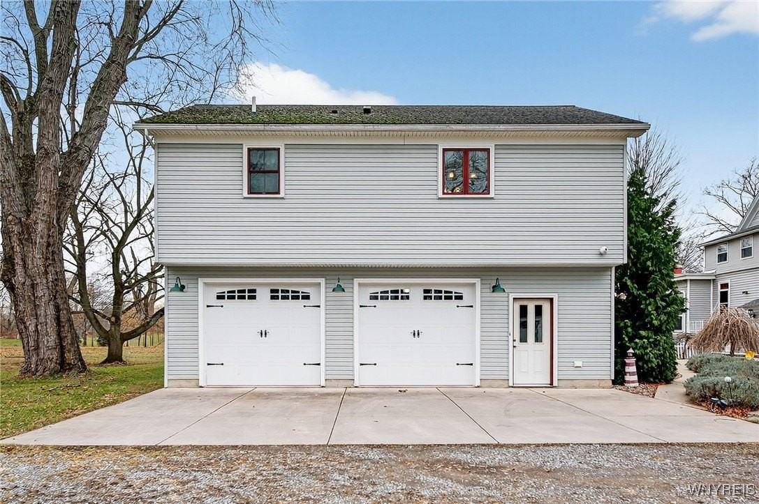 3945 River Rd - Photo 4 of 43