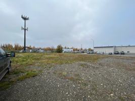 featured image of 490 E Railroad Ave #E