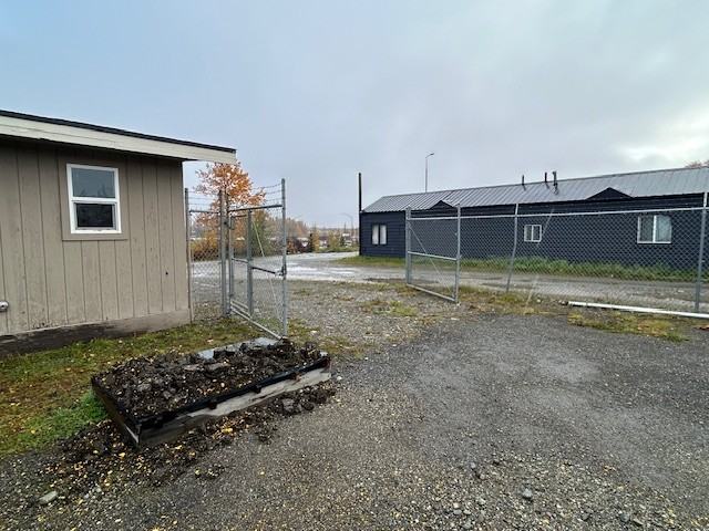 490 E Railroad Ave #E - Photo 5 of 7