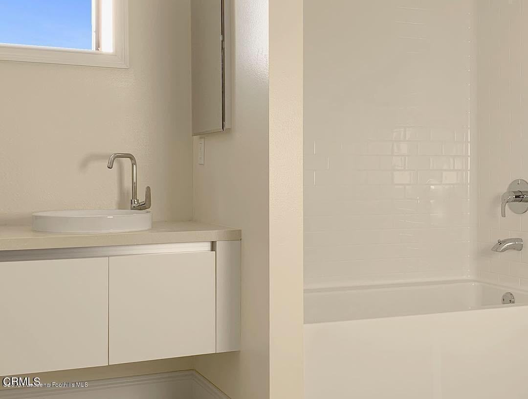 Vinedo Gardens - Photo 5 of 15