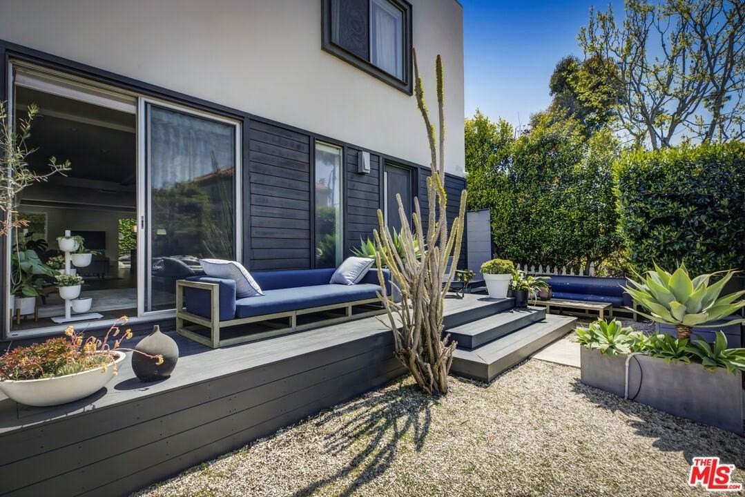 814 Crestmoore Pl - Photo 3 of 29