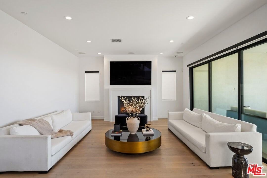 20712 W Deer Grass Ct - Photo 4 of 36