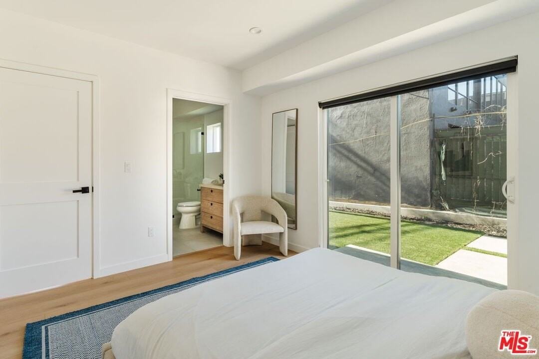 6765 Lexington Ave - Photo 6 of 25