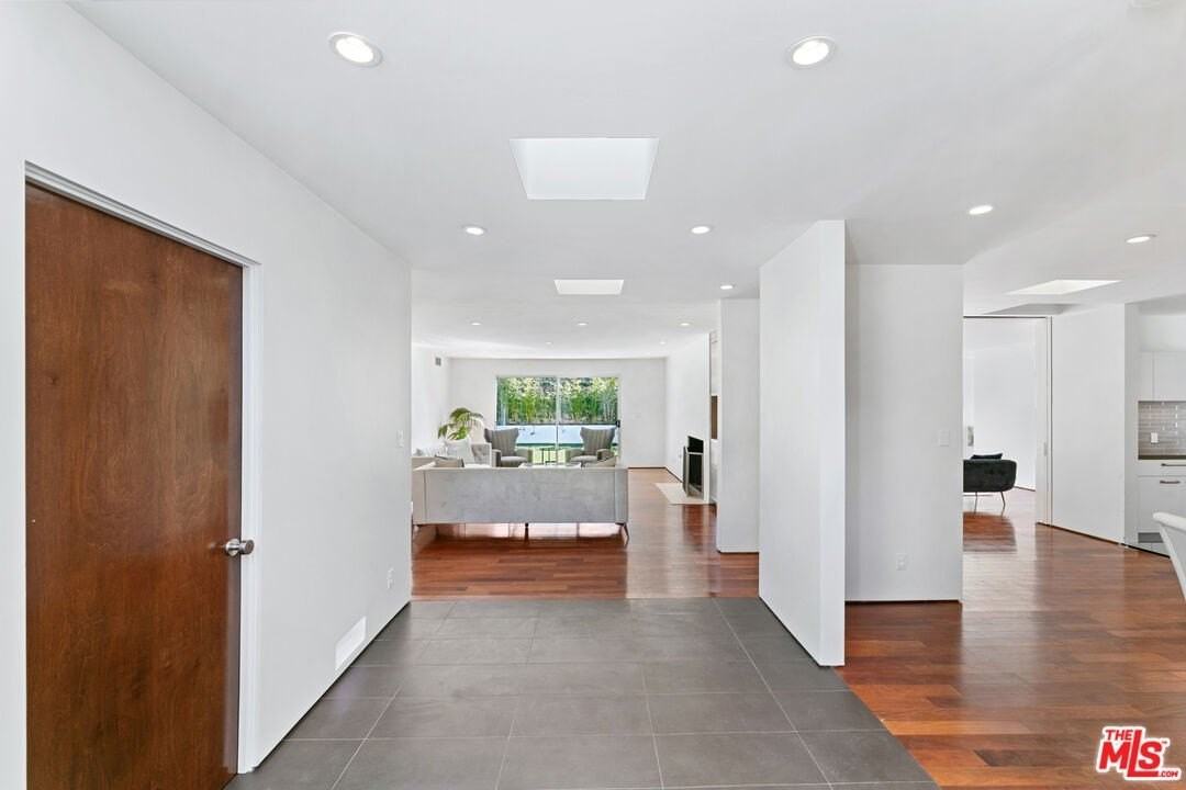 15514 Casiano Ct - Photo 7 of 50