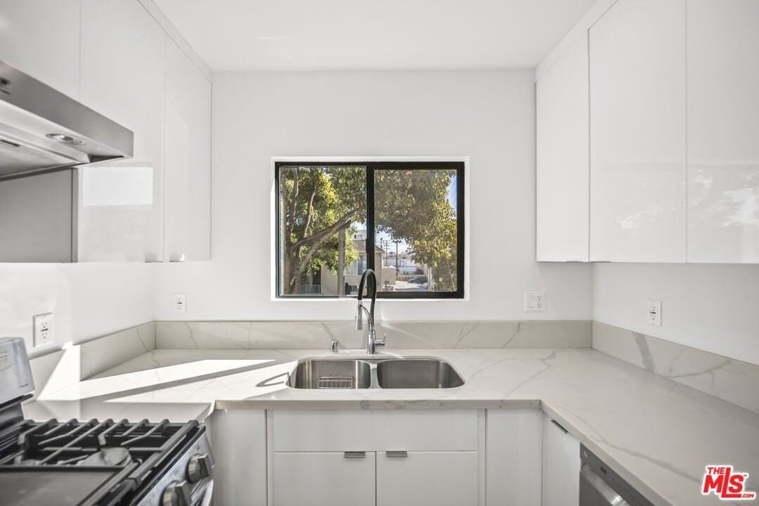 1264 9th St Unit E #E - Photo 7 of 20