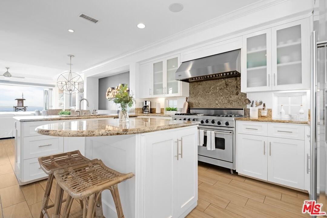 2400 W Oceanfront - Photo 7 of 21