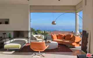 featured image of 1099 Vista Grande Dr