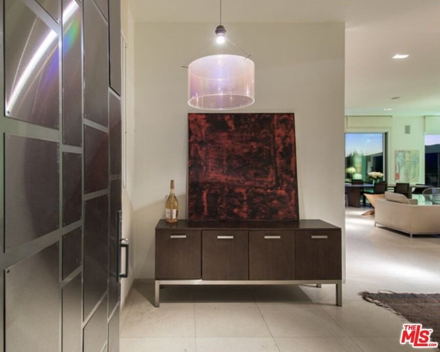 1099 Vista Grande Dr - Photo 3 of 38